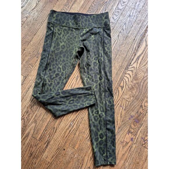 Victorias Secret Pink Ultimate Legging Women size Large dark green leopard print - Picture 1 of 5